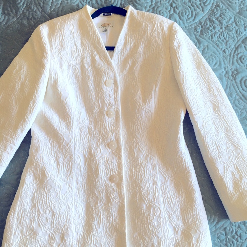 Italian fabric blazer with beautiful texture.